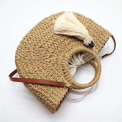 Shopper bag woven from papyrus for women