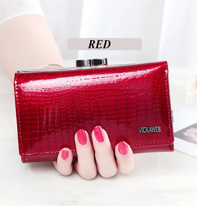 Coin wallet with alligator print for women