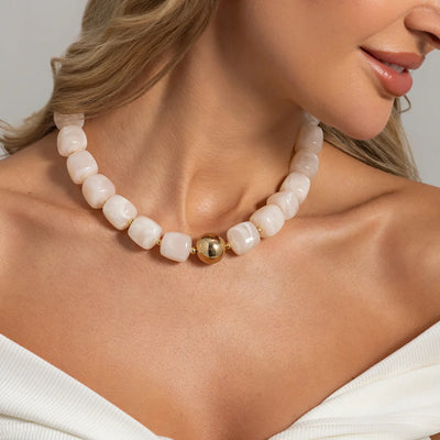 Acrylic choker necklace for women
