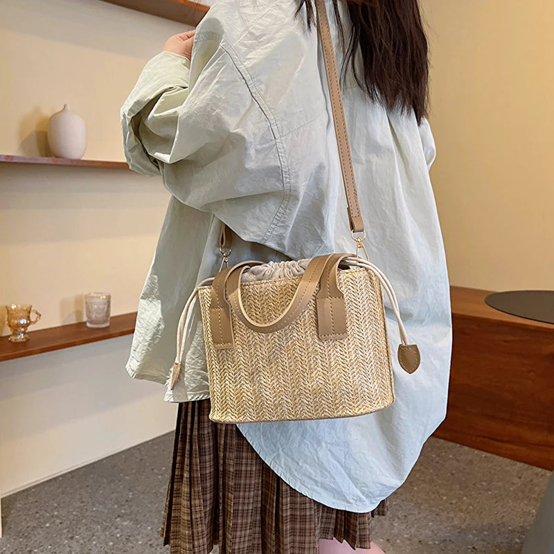 Woven straw bucket bag for women – ARIANA