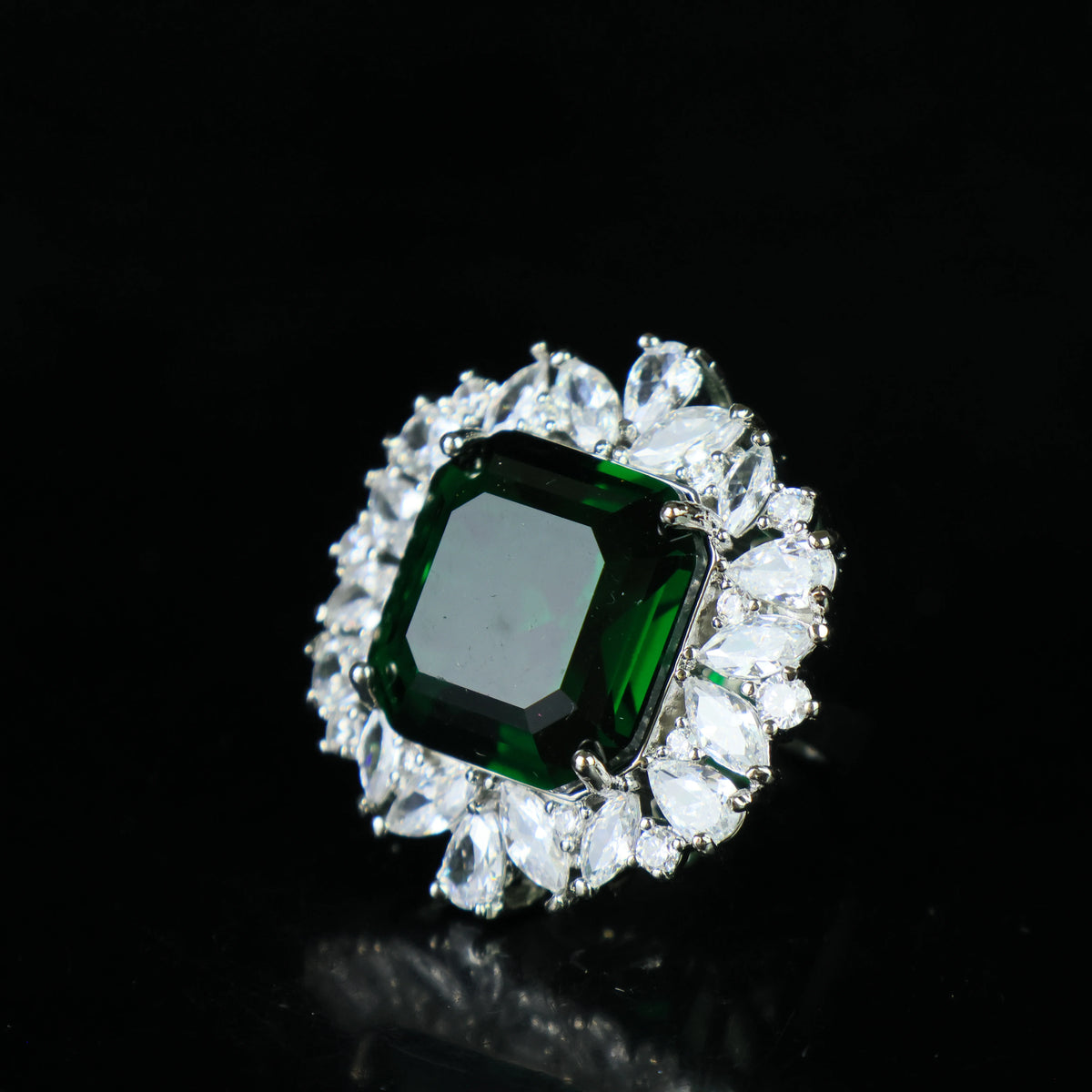 Sapphire ring in Art Deco design for women