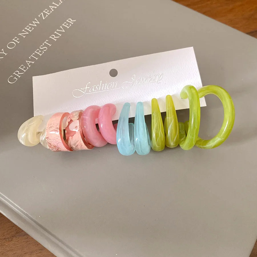 Drop stud earrings in acrylic for women
