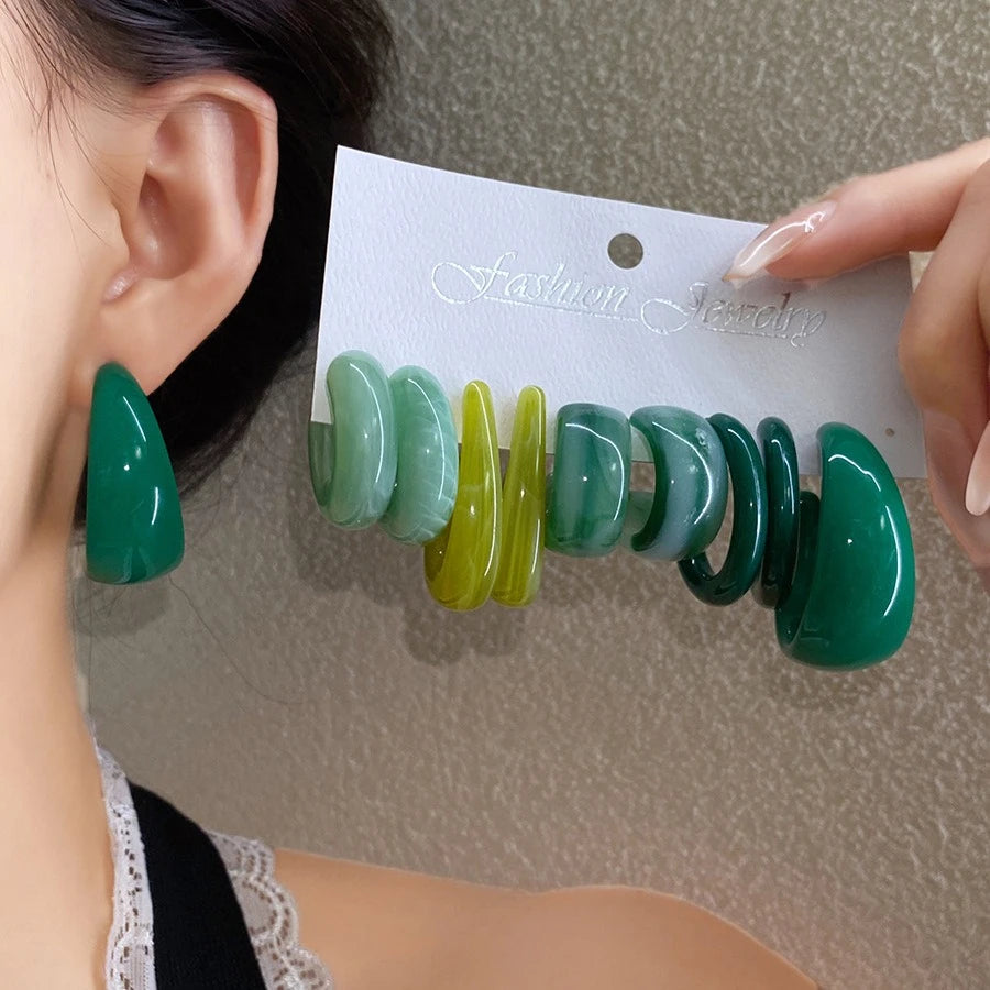 Drop stud earrings in acrylic for women