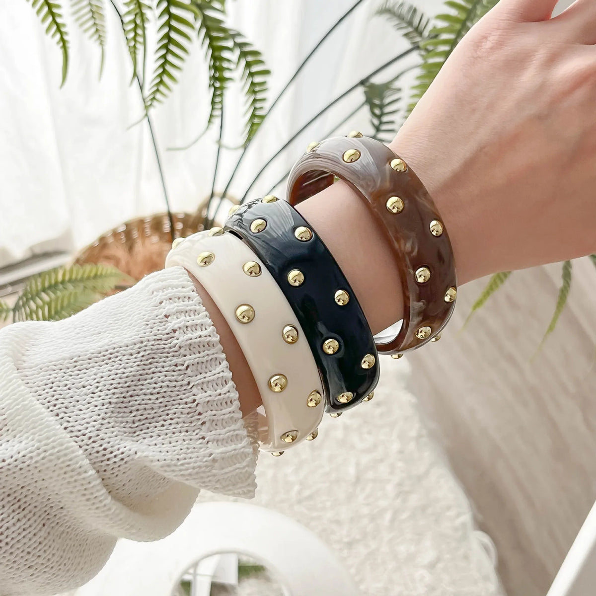 Chunky beaded bangle for women – ARIANA