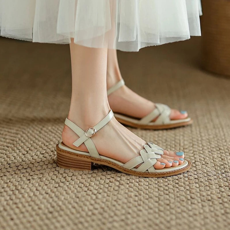 Roman-style flat sandals with braided detail for women