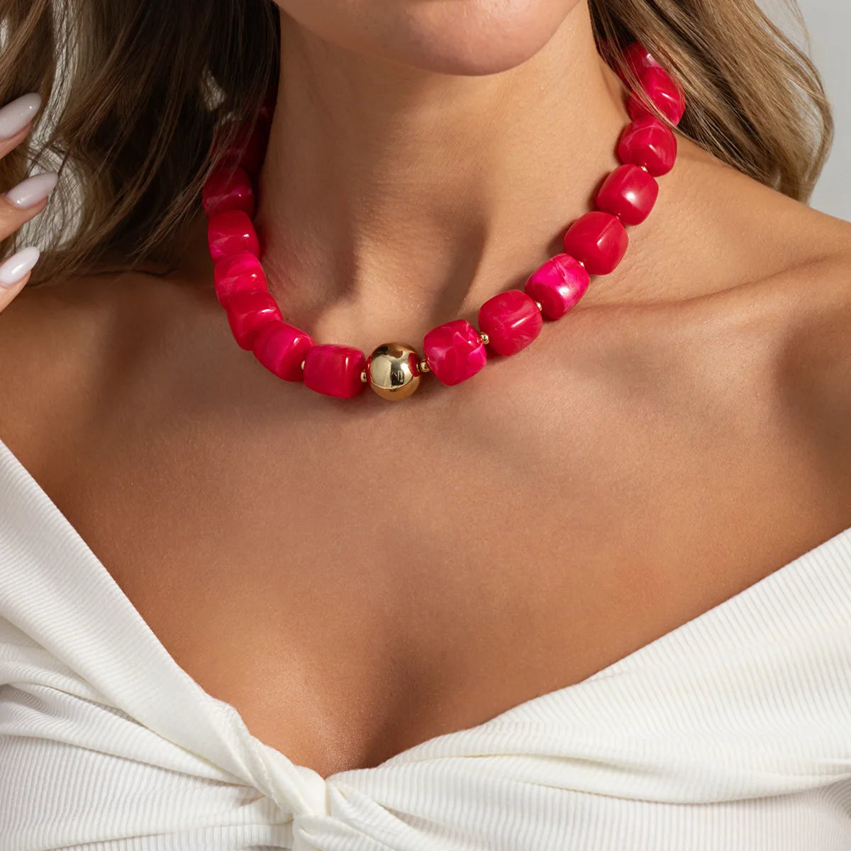 Boho acrylic choker necklace for women – ARIANA