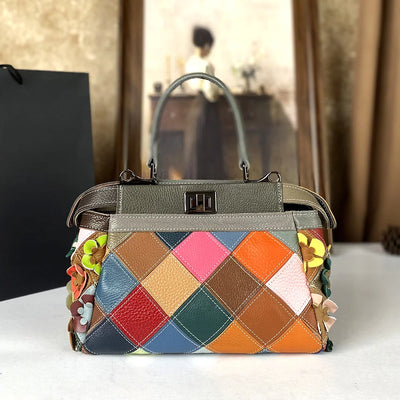 Handbag in cowhide leather with floral pattern for women