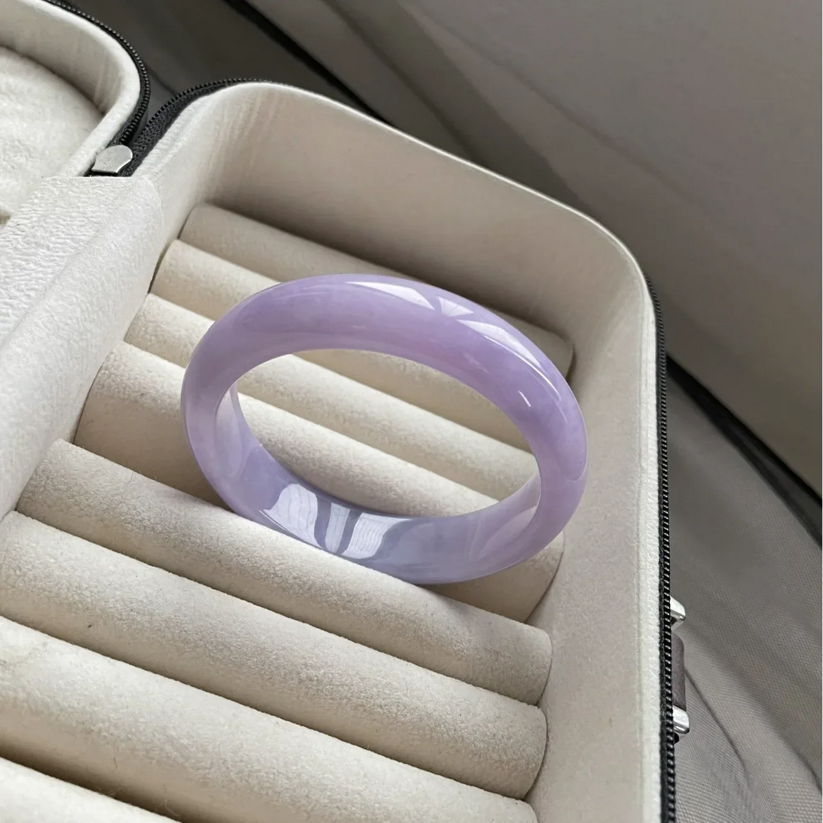 Jade bangle in lavender color for women