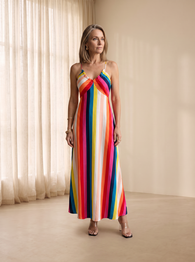 Bohemian maxi dress with backless design for women