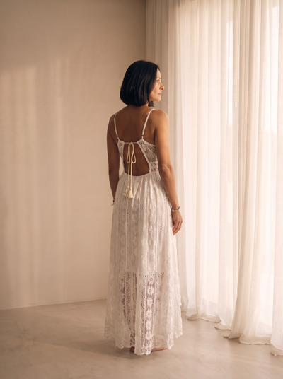 White lace dress with ruffle trim for women – ARIANA