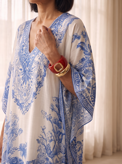 Maxi dress with floral print and batwing sleeves for women