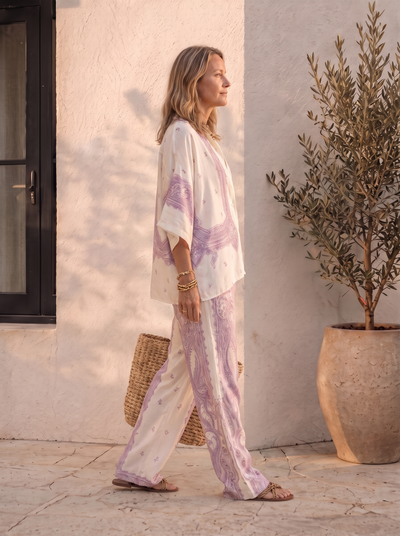 Two-piece suit with paisley print and wide-leg trousers for women