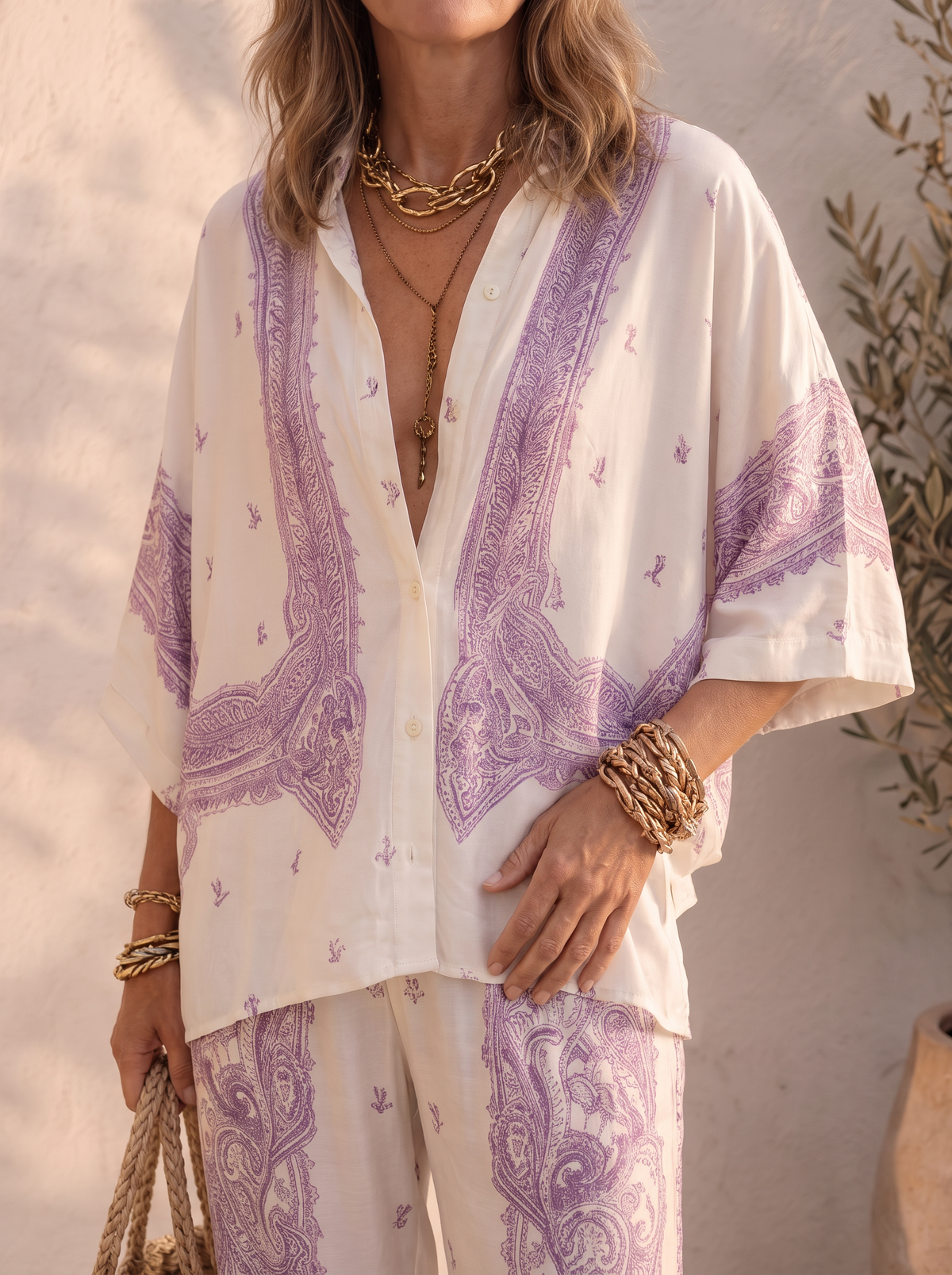 Two-piece suit with paisley print and wide-leg trousers for women