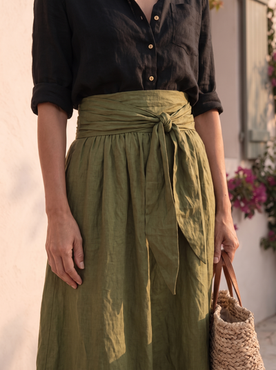 Two-piece set with lapel-collar top and skirt for women