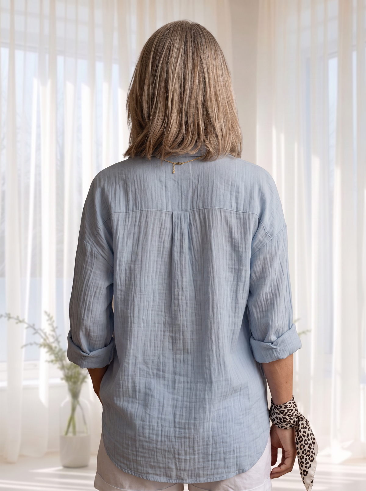 Long sleeve shirt with notched lapel for women