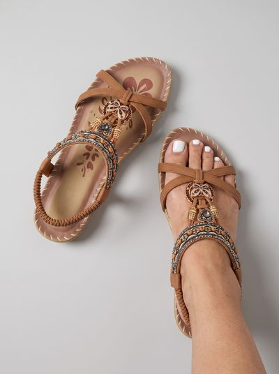 Summer sandals with platform sole for women